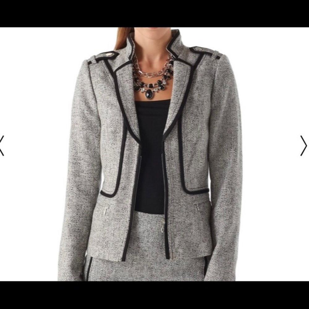 Mod Tweed Zip Front Jacket
STYLE: 570090043 black White House black market